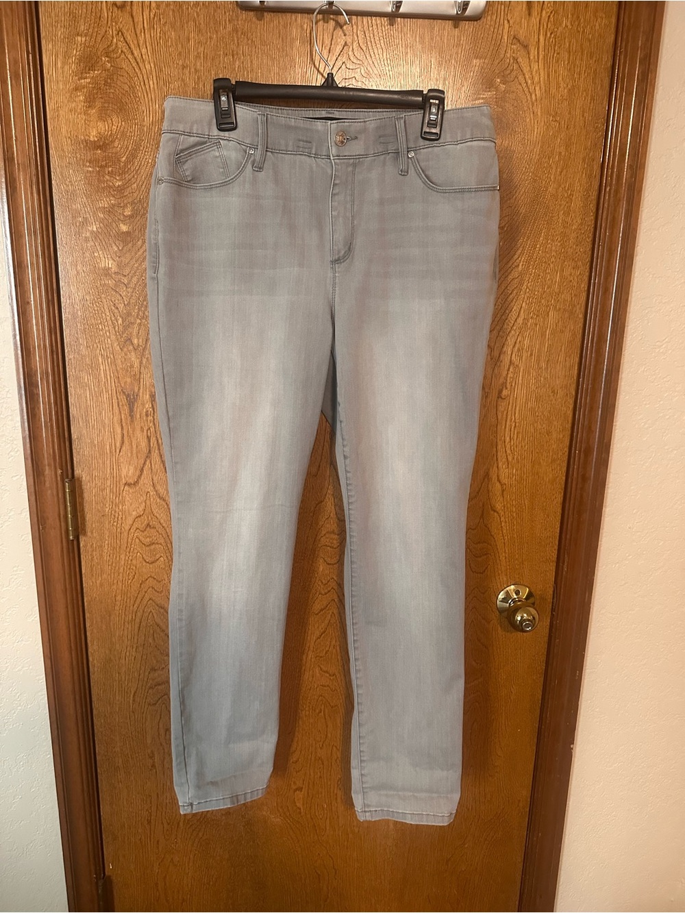 Chico's Women's Light Gray Skinny Jeans Size 2R (12 regular) stretch